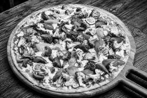 Primavera Pizza
