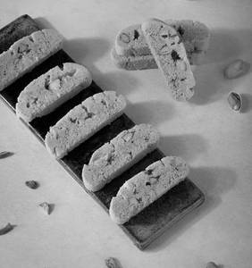 ALMOND BISCOTTI 200GMS