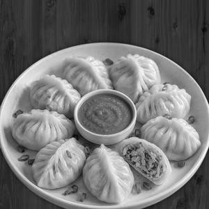 Veg Steamed Momos [10 Pieces]