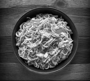 Egg Hakka Noodles