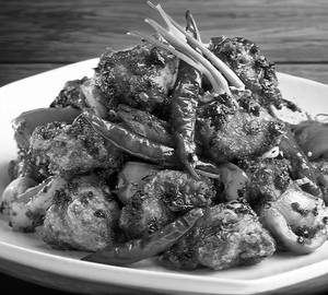 Chilli Chicken Dry (8 Pieces)