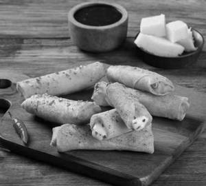 Mozzarella cheese cigar roll