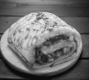 Cheesy Spicy Roll