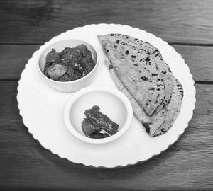 4 Tawa Butter Roti With Aloo Pyaaz Special