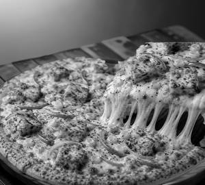 Cheese Burst tandoori paneer and sweet corn pizza