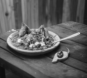 Chole Samosa Chaat
