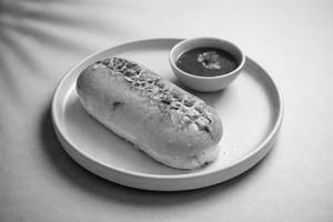 Chilli Paneer Hotdog
