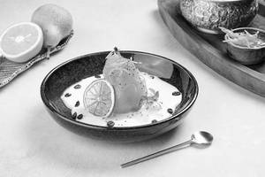 Saffron Poach Pear With Mascarpone