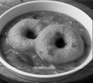 Sambar vada (2 pieces)