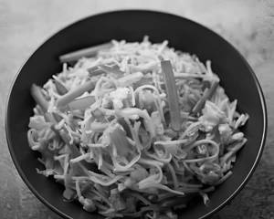 Egg Hakka Noodles
