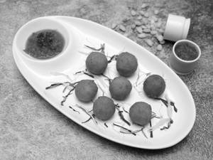 Cheese Corn Ball (8 Pieces)