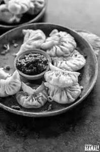 Paneer Tikka Momos