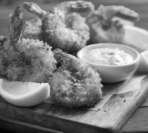Golden fried prawns