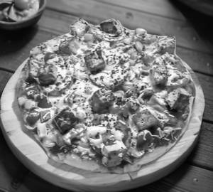 Paneer Tikka Cheese Burst Pizza [ 8 Inches]