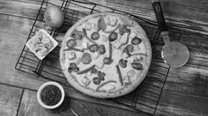 Garlic-to-pizza (medium (serves 2, 24.5 Cm))