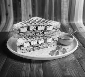 Desi Chatpata Paneer Sandwich