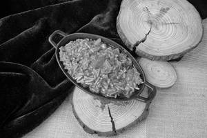 Sev Tamatar (mava Gravy)