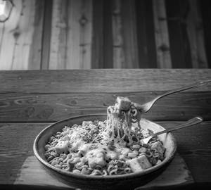 Chij Sweet Corn And Paneer Maggi