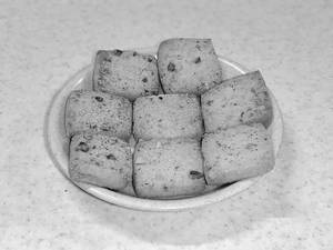 Plain Pista Biscuit