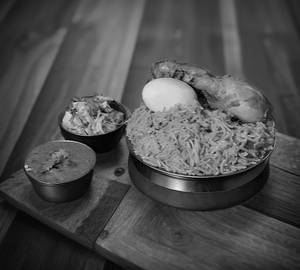 Hyderabadi Dum Special Chicken Biryani