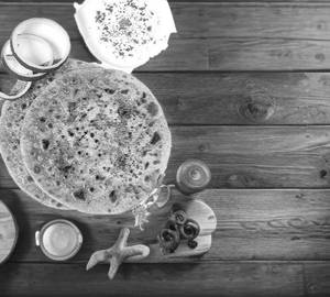 Paneer Pyaz Paratha