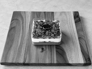 German Snow White Dessert Box
