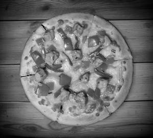 Tandoori chicken tikka pizza [regular 9 inches]