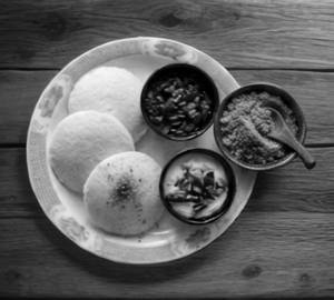 Ghee Idli [3 Pieces]