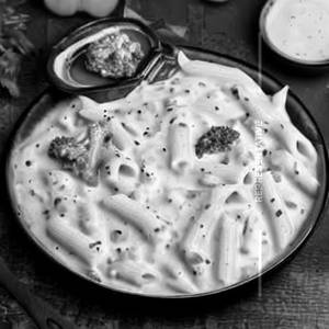 Veg creamy alfredo pasta