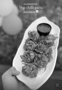 Vegetable Chilly Garlic Momos