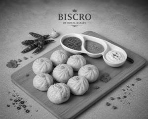 Veg Momos (6 Pcs)