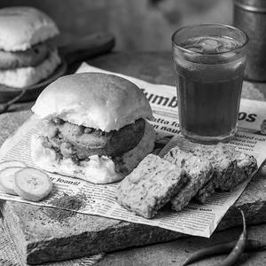 Jain Vadapav +kothmir Vadi+kokum Punch