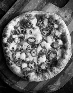 Onion with jalapeno mania pizza