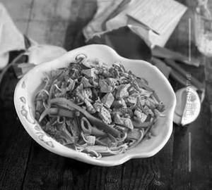 Chicken pad thai noodles