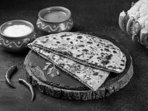 Gobi Paratha [2 Pieces]