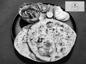 Paneer Kadhai + 2 Butter Roti