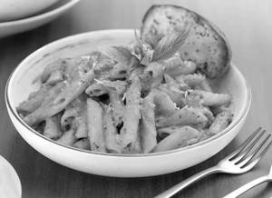 Veg Penne Mixed Sauce [Serves 2]