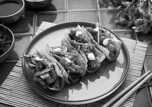 Sev Tamatar Tacos
