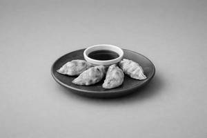 Dak Saeu Mandu (4Pc)