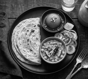 Paratha with Cholar Dal ( Half )