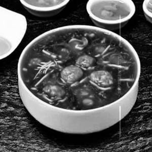 Dan Dan Veg Dimsum Spicy Broth