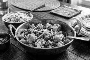 Aloo Gobhi Adraki [Serves 2]