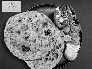 Paneer Keema + 2 Butter Roti