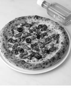 Truffle Chicken Pizza