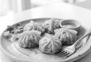 Veg Momo (06 Pcs)
