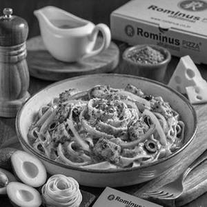 Truffle Avacado Chicken Pasta (Fettuccine)
