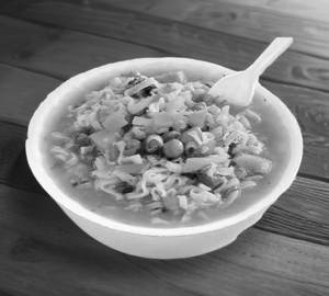 Veg aata noodles maggi