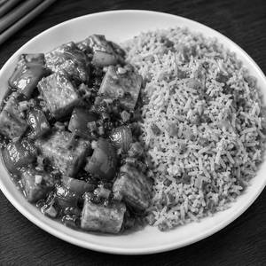 CHILLY PANEER WITH FRIDRICE