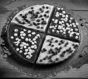 B&W Choco Pizza Waffle Cake