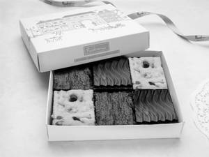 Assorted Eggless Brownies Box  - 6 Pieces